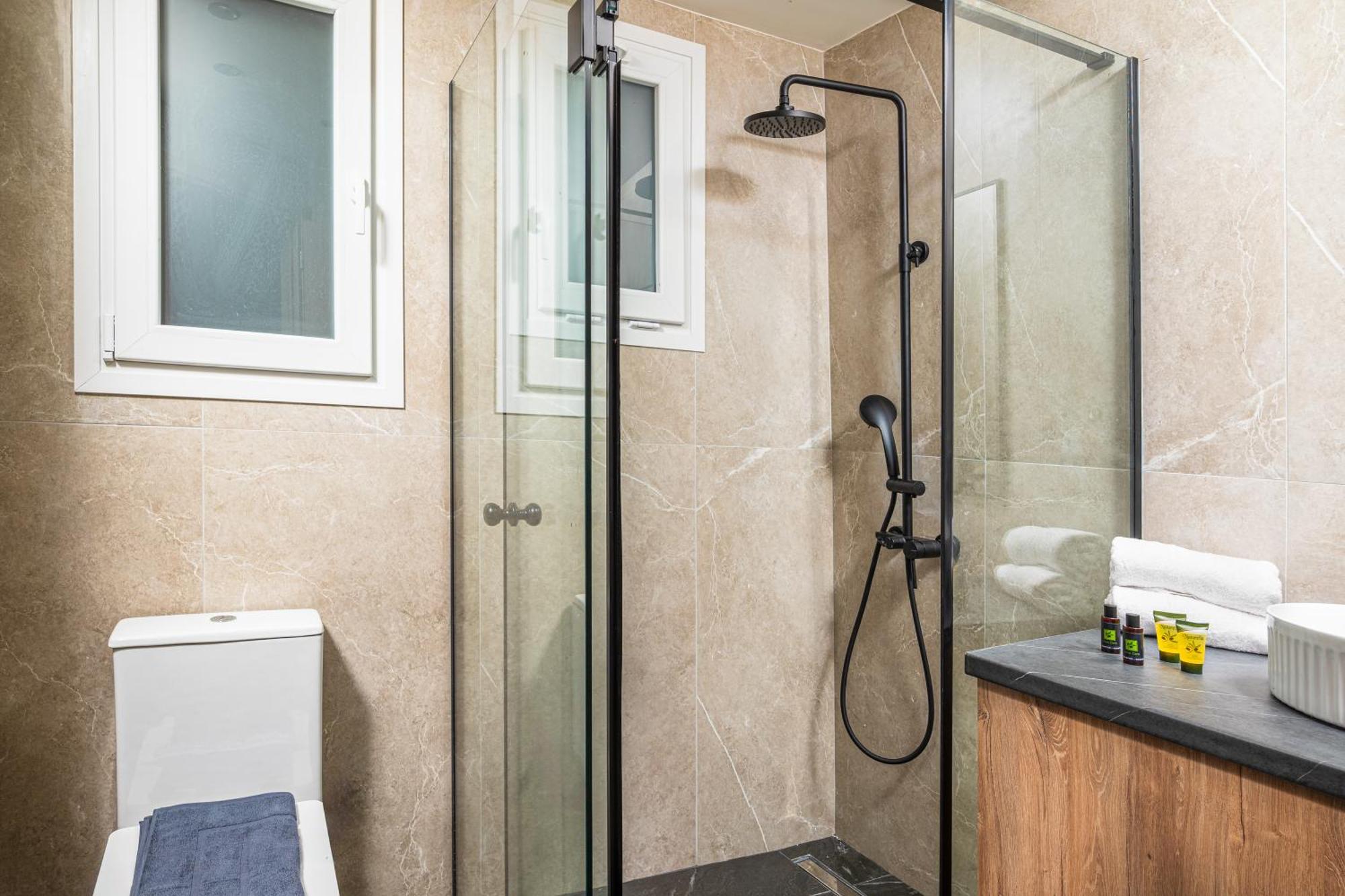 Makas Suites Χερσόνησος Εξωτερικό φωτογραφία