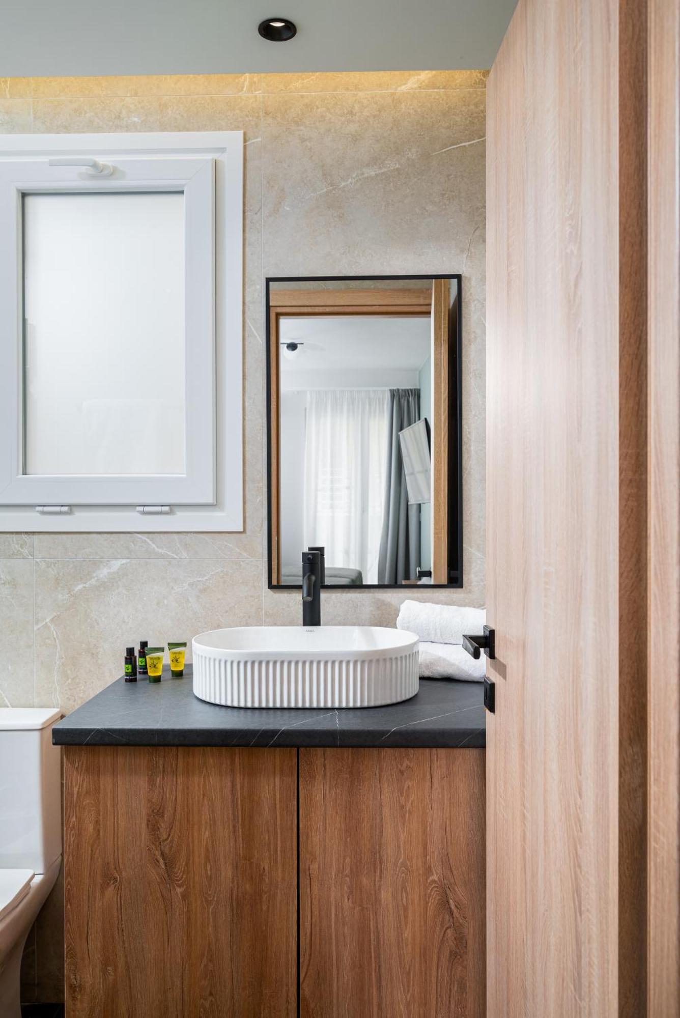 Makas Suites Χερσόνησος Εξωτερικό φωτογραφία